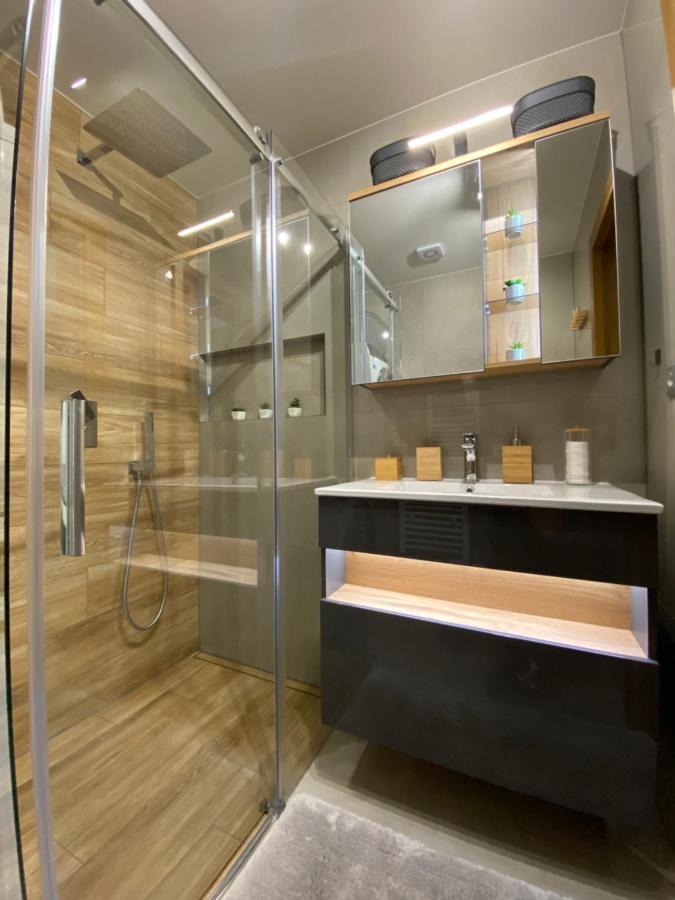 Apartment Mala Praha & Parking In The Garage Zilina Exterior photo